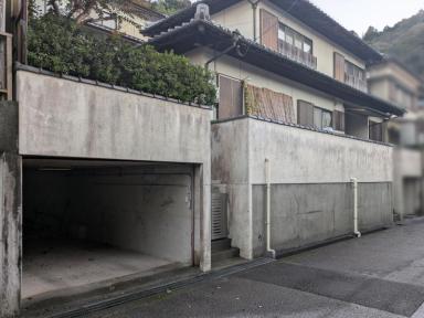 【施工進捗】エフロが目立つ塀を徹底洗浄｜補修・塗装前の下地づくり｜ガイソー高知店